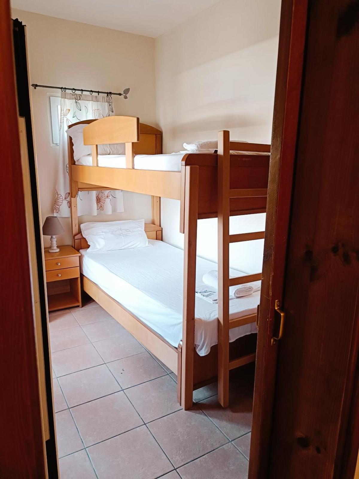 Gradma Katina Apartment ปลาเตเนียส ภายนอก รูปภาพ